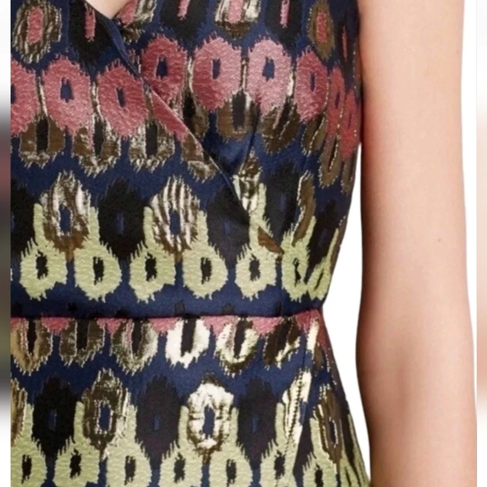 ANTHROPOLOGIE HD in Paris Navy and Gold Patterned Tank Top - Picture 3 of 7